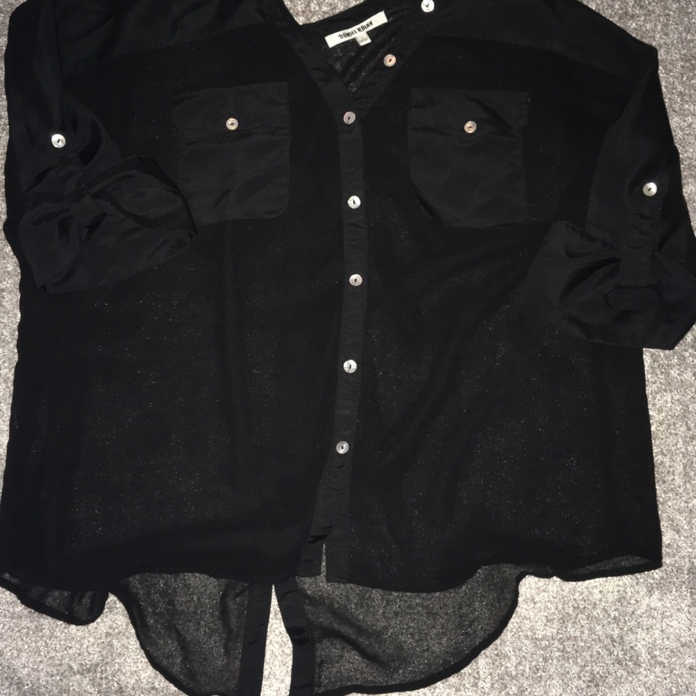 Women’s fashion shirt